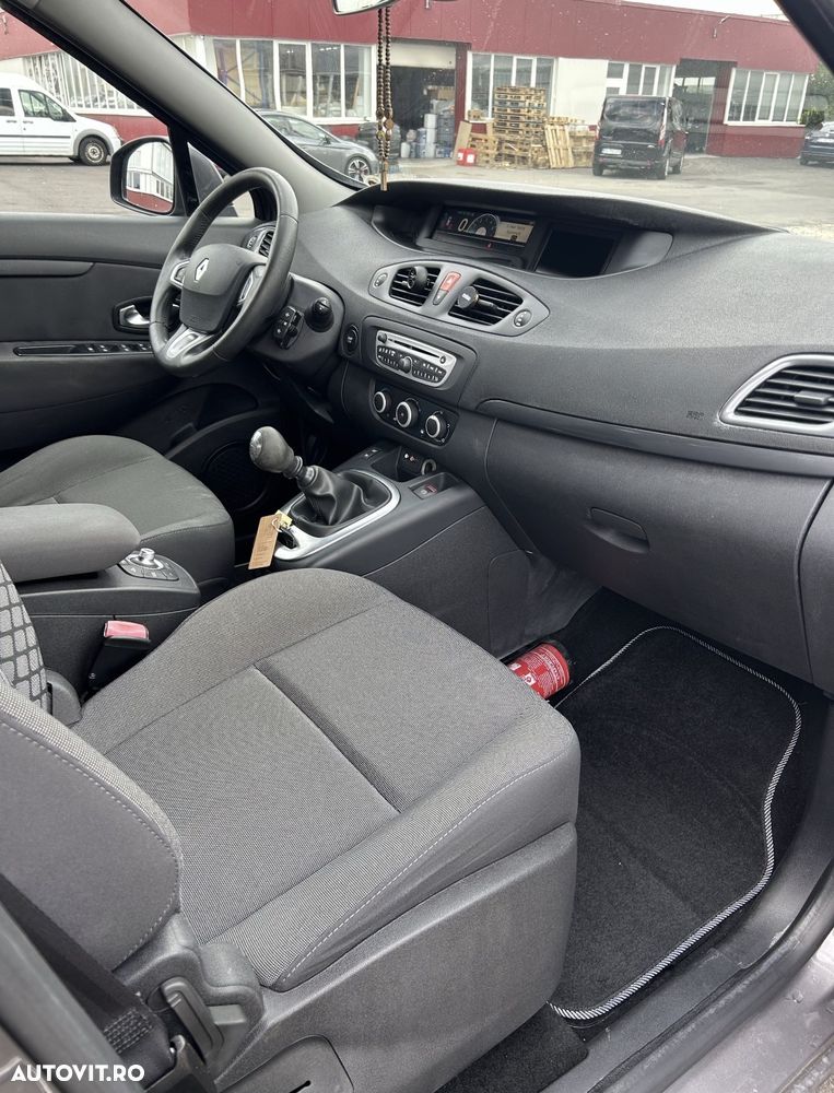 Renault Scenic - 7