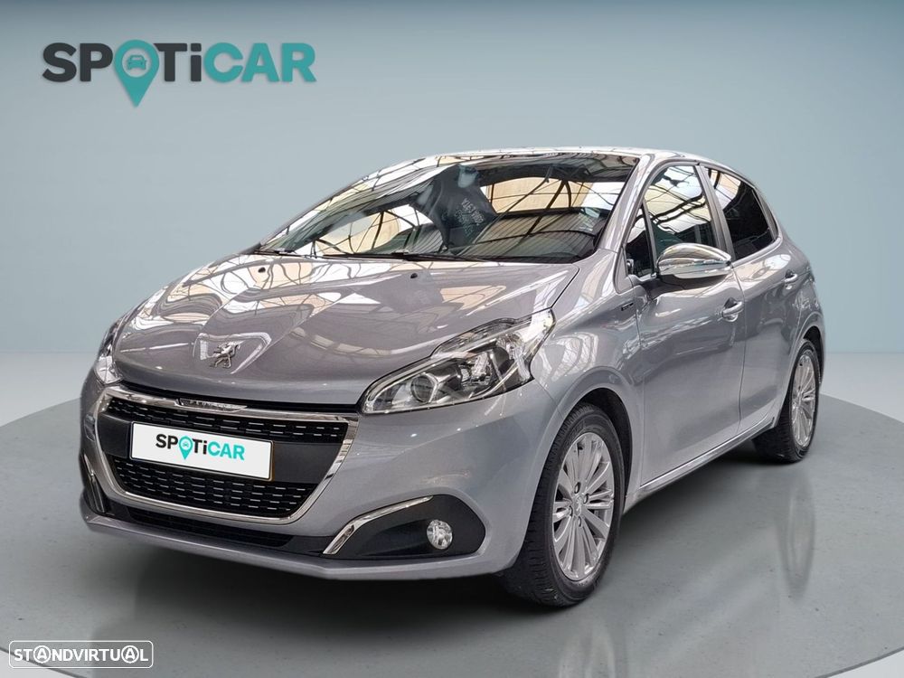 Peugeot 208 1.2 PureTech Signature - 1