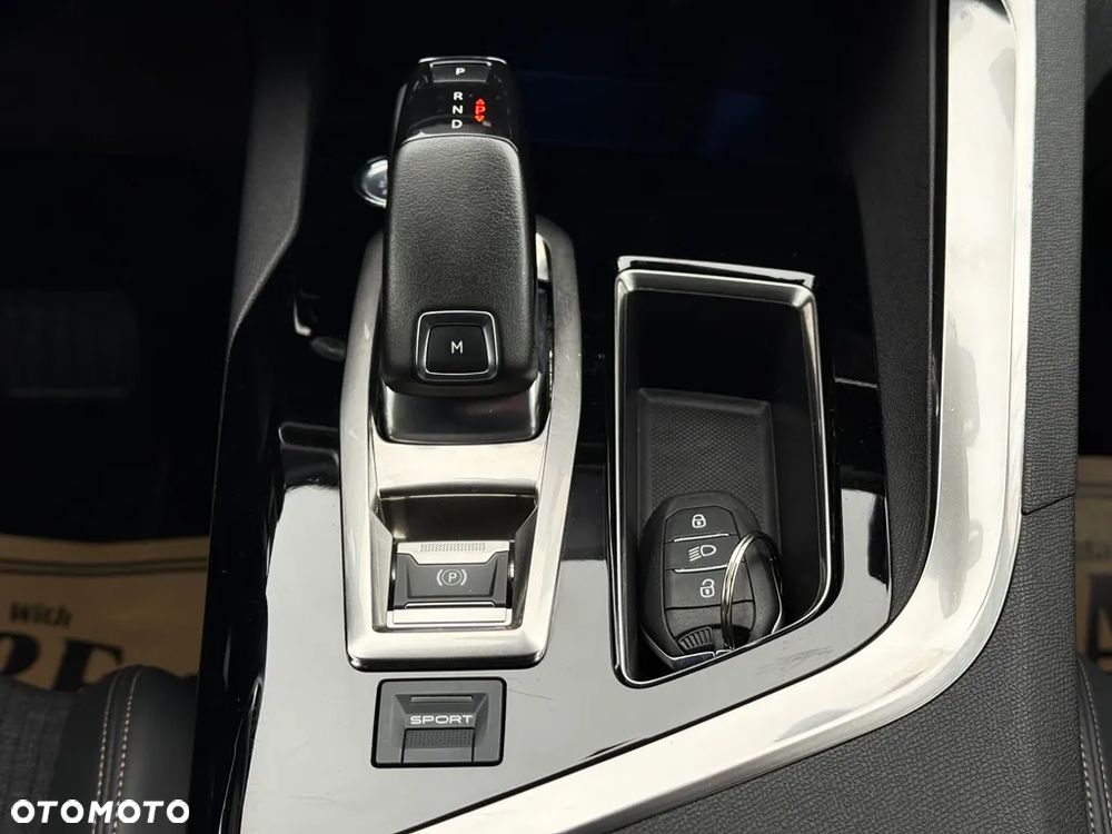 Peugeot 5008 BlueHDi 180 EAT8 GT - 10