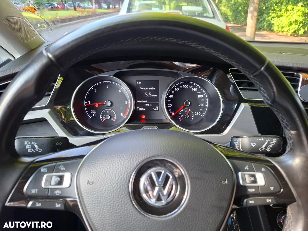 Volkswagen Touran 2.0 TDI Comfortline - 7