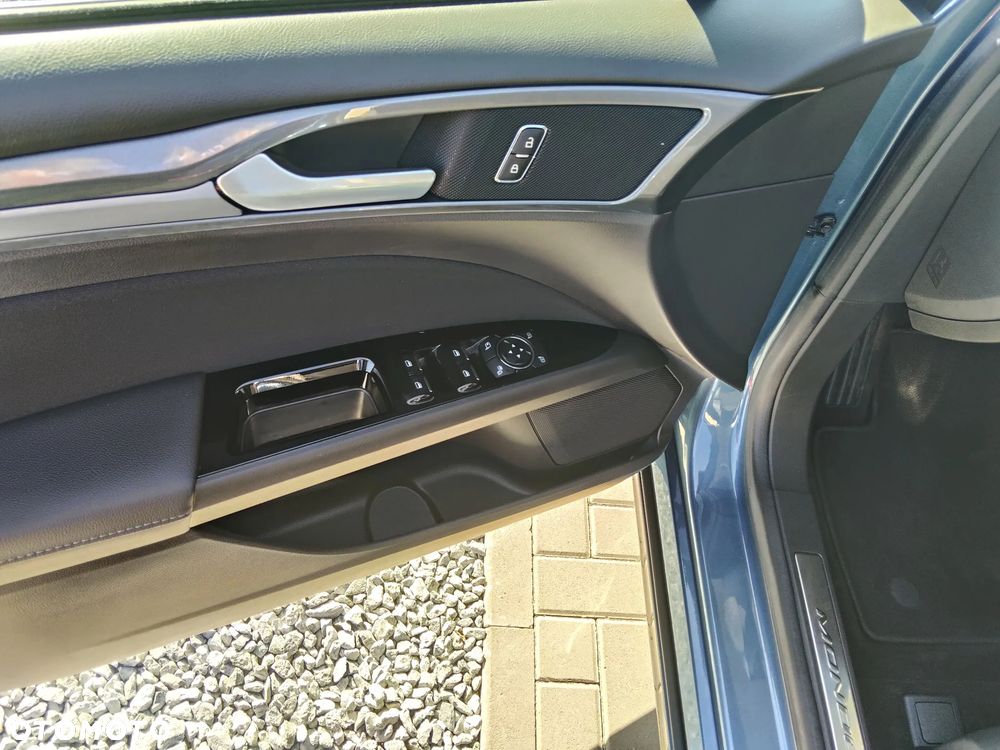 Ford Mondeo 2.0 EcoBlue Titanium - 12
