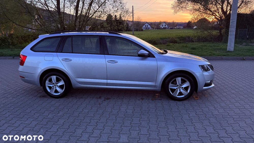 Skoda Octavia 1.5 TSI ACT Ambition - 3