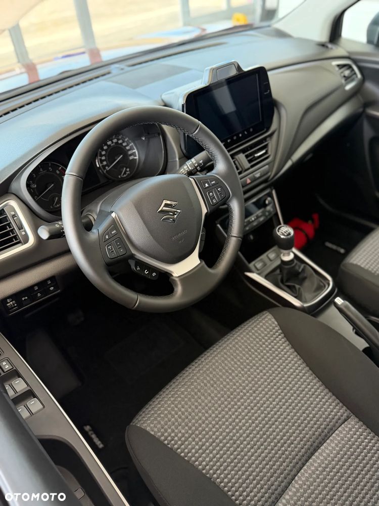Suzuki S-Cross - 8