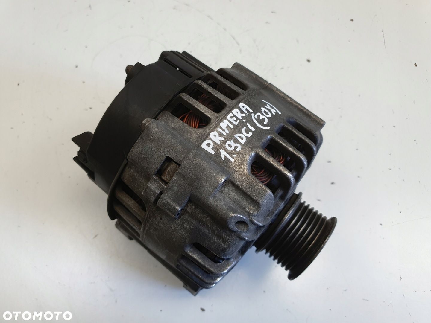 Nissan Primera P12 1.9 DCI ALTERNATOR 8200495305 valeo 125A - 1
