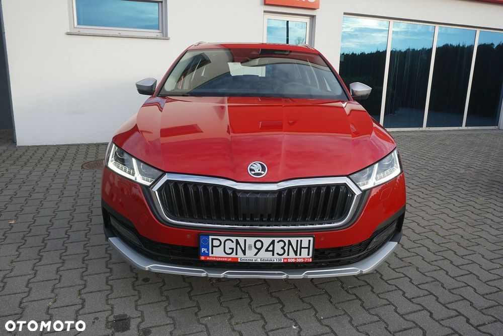 Skoda Octavia 2.0 TDI DSG 4x4 Scout - 38
