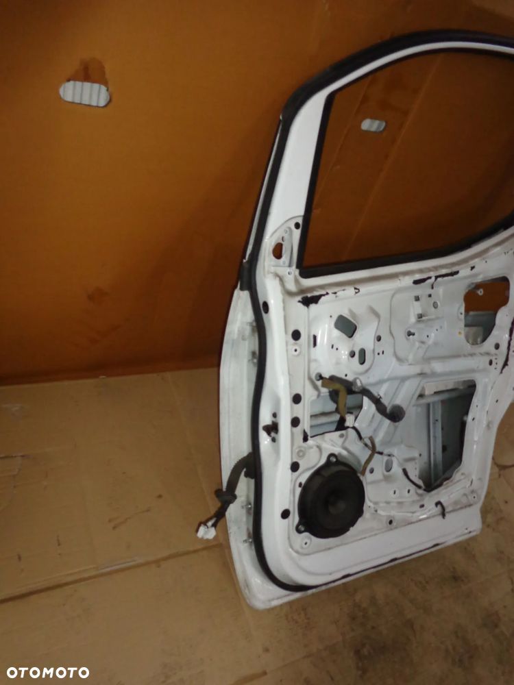 NISSAN NV200 drzwi prawe przednie lak QM1 - 3