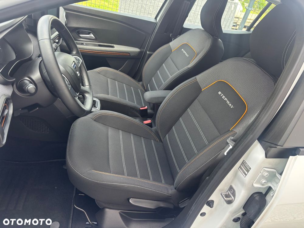 Dacia Sandero Stepway 1.0 TCe Expression CVT - 10