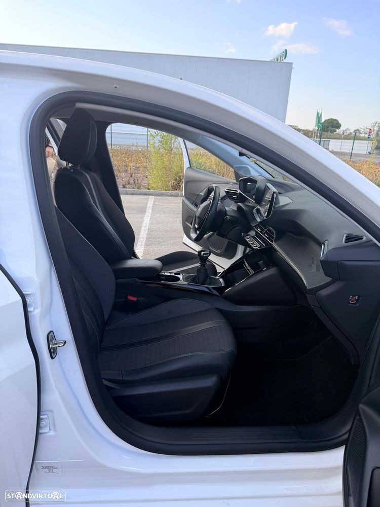 Peugeot 208 1.2 PureTech Allure Pack - 14