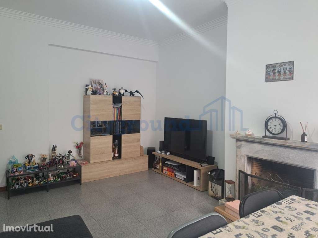 Bom apartamento T2 no Casal do Marco, Seixal - Grande imagem: 4/12