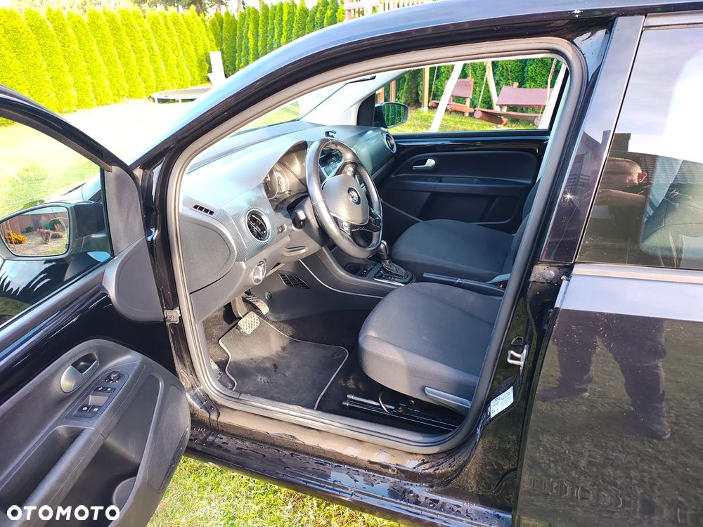 Volkswagen up! e-up - 8