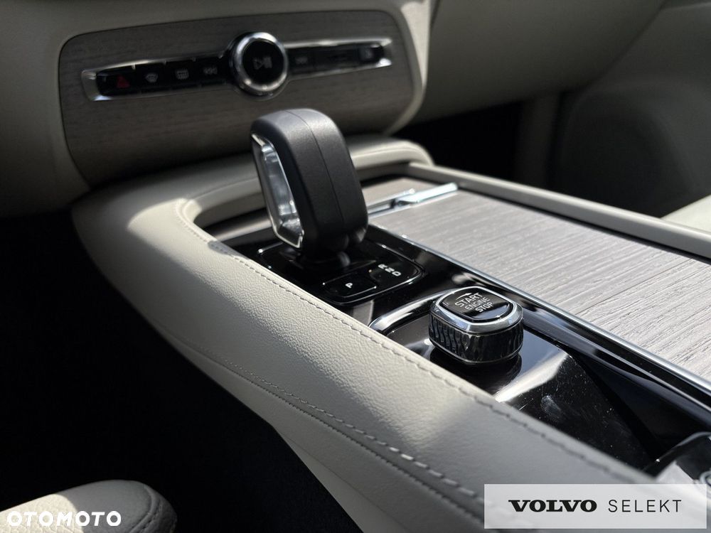 Volvo XC 90 - 19
