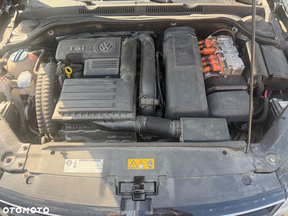 Volkswagen Jetta Hybrid - 3