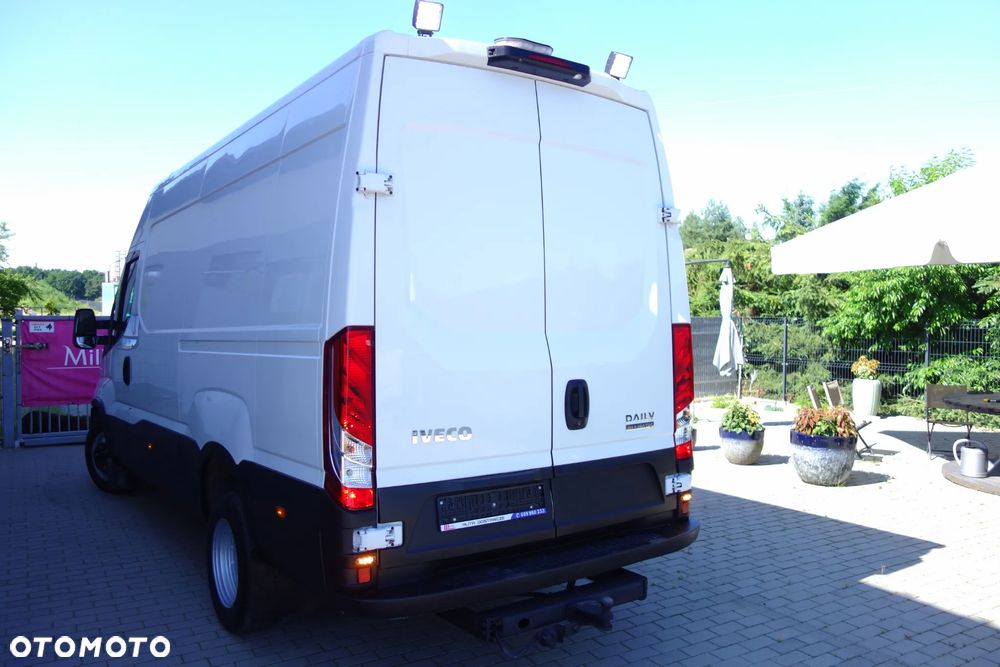 Iveco Daily Automat Bliźniak 35-180 L3H2 Klima Webasto Kamera Ledy - 4