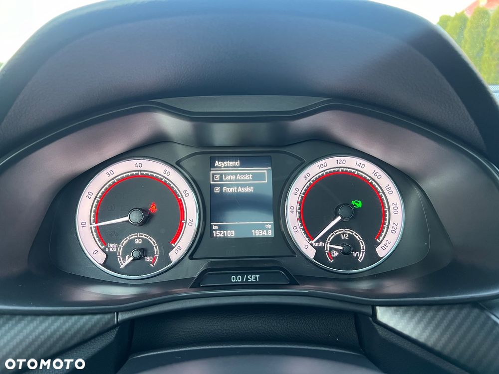 Skoda Kamiq 1.5 TSI Monte Carlo DSG - 36