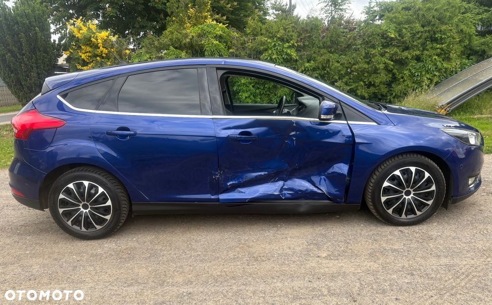 Ford Focus 1.5 TDCi DPF Start-Stopp-System Titanium - 6