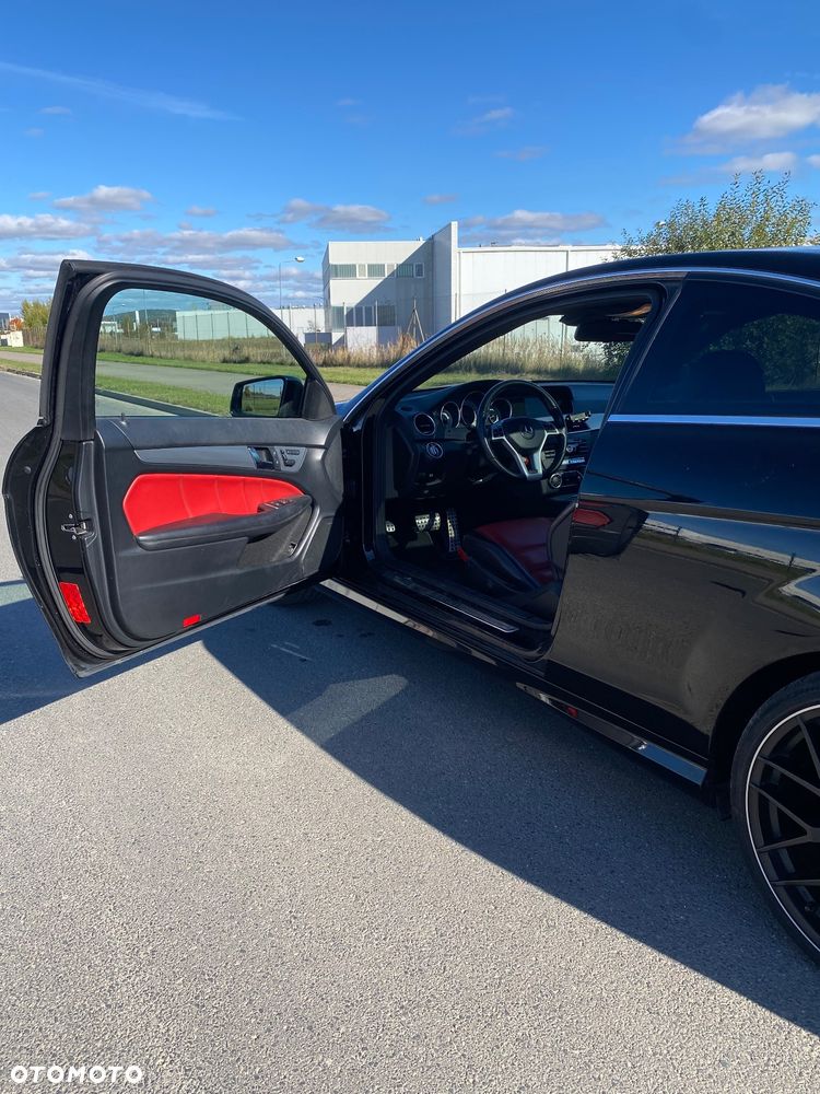 Mercedes-Benz Klasa C 250 CGI BlueEff Sport - 13