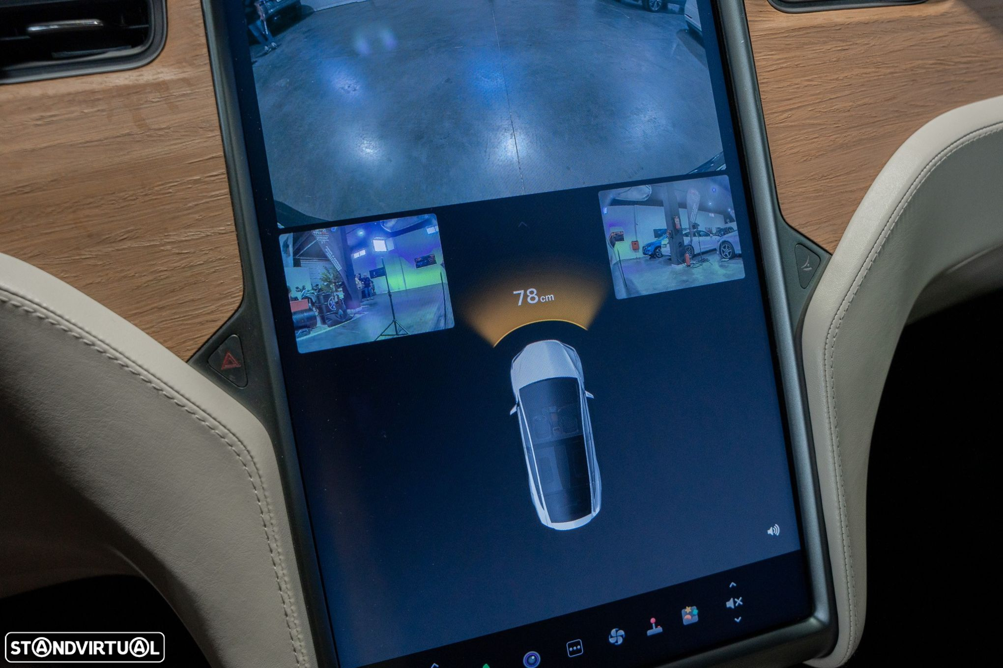 Tesla Model X - 29