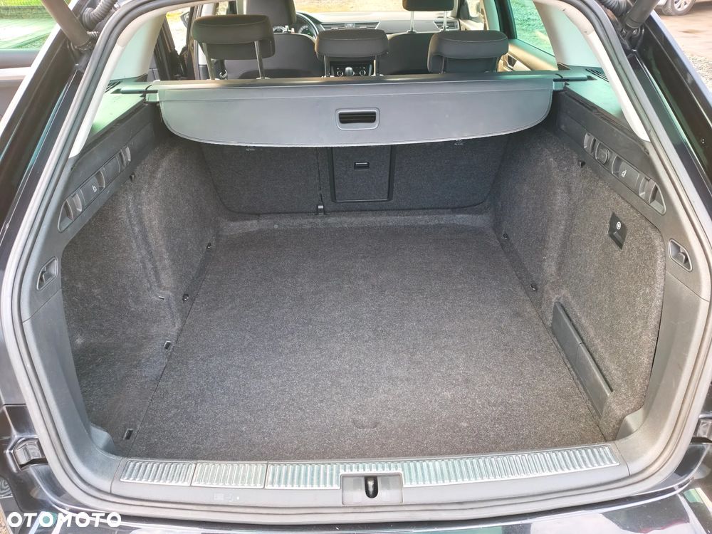 Skoda Superb 2.0 TDI SCR Style DSG - 14