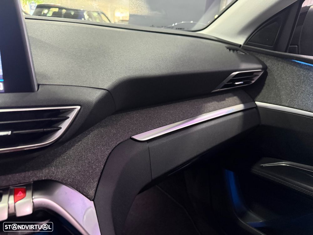 Peugeot 3008 1.2 PureTech Allure J18 - 13