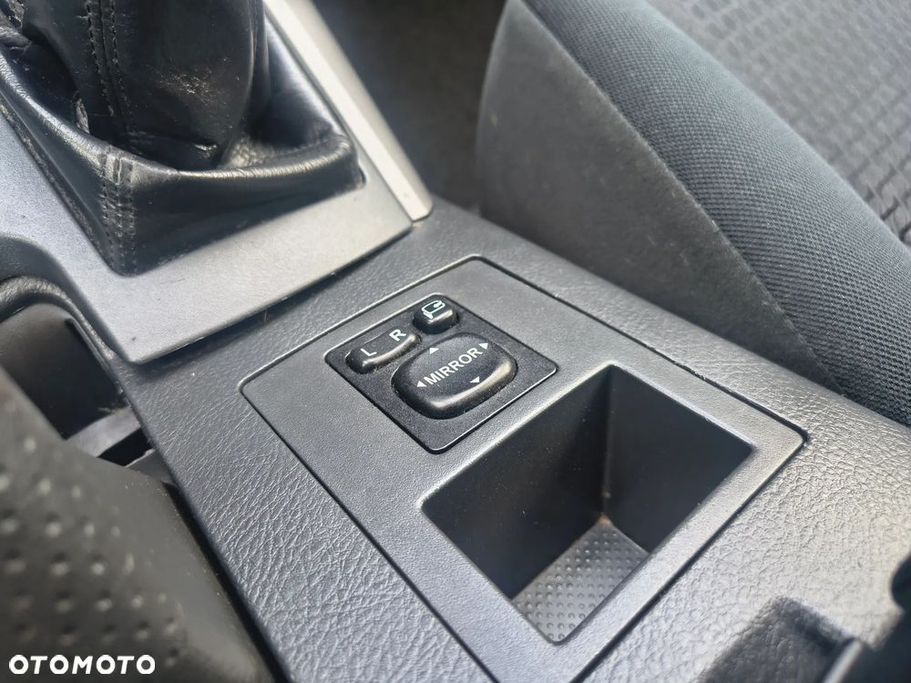 Toyota RAV4 2.2 D-4D Sol - 26