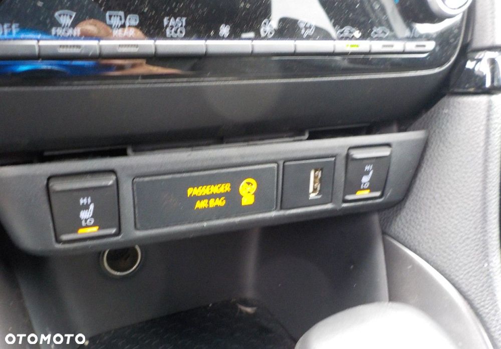 Toyota Yaris - 24