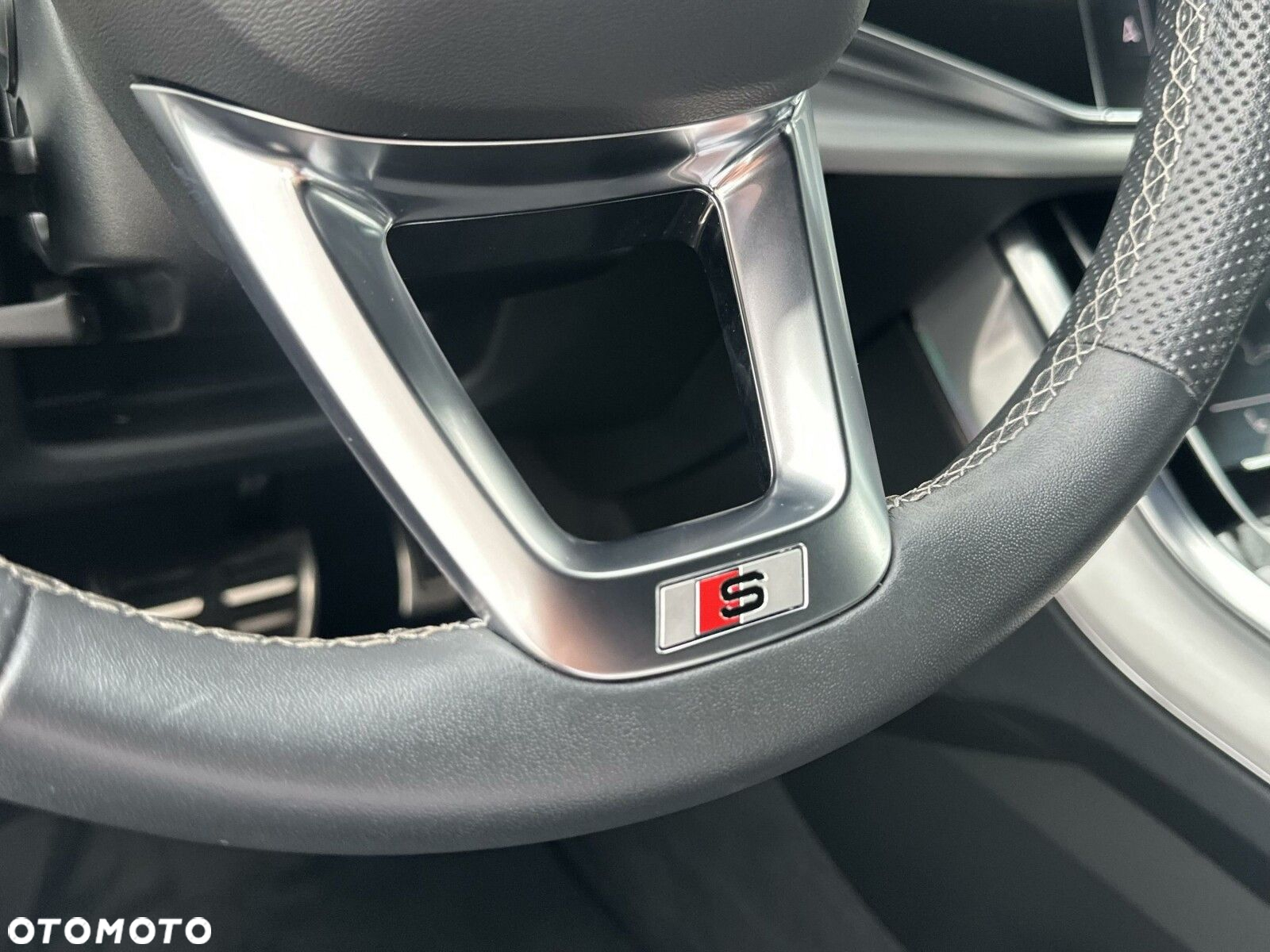 Audi Q8 - 30