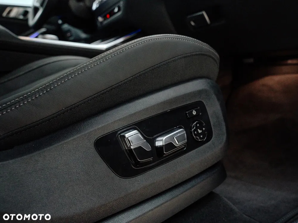 BMW X7 - 13