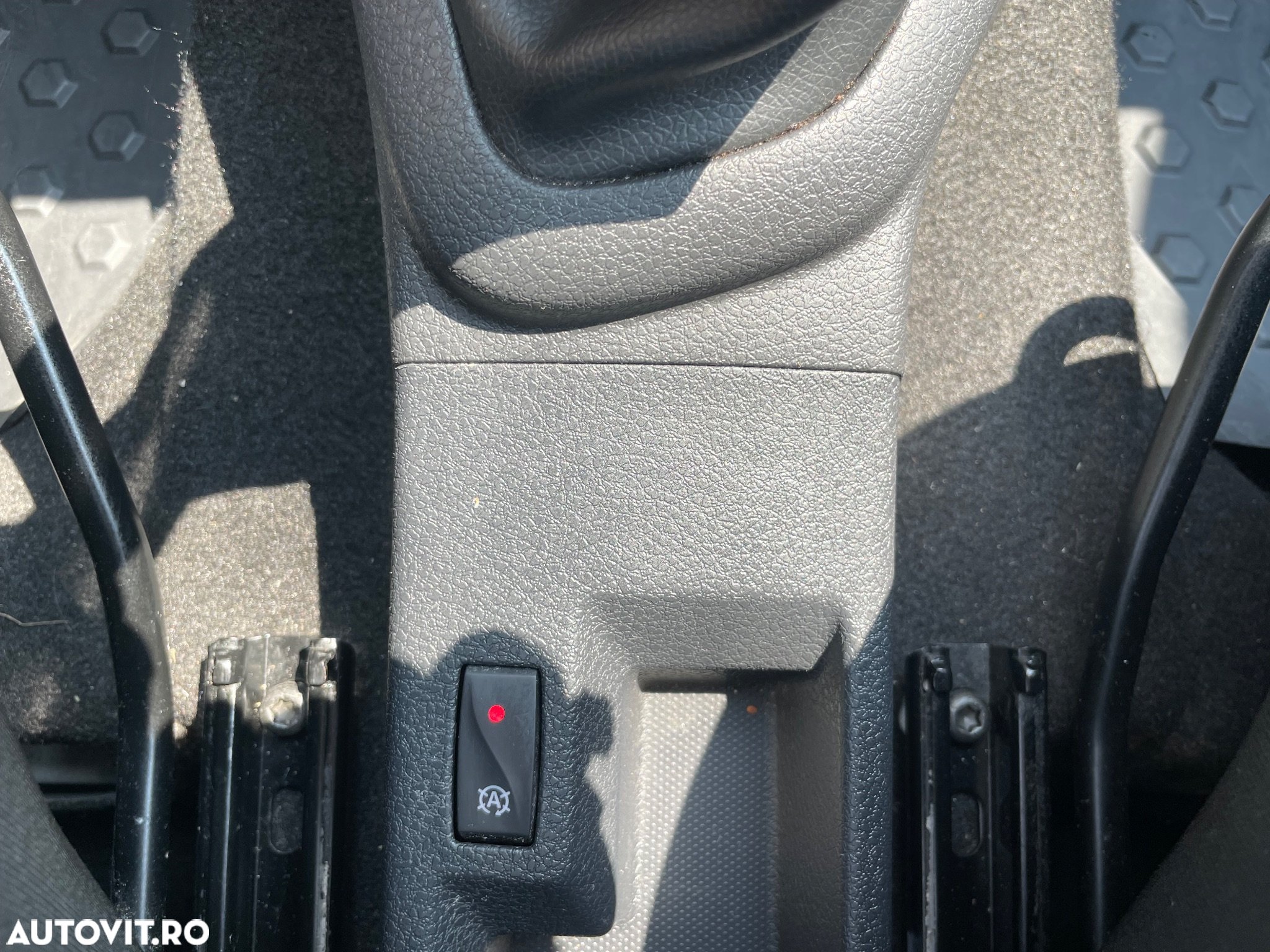 Dacia Logan MCV 0.9 TCe Ambiance - 13