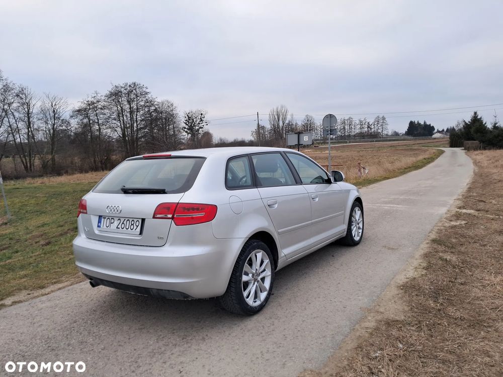 Audi A3 Sportback 1.6 Attraction - 4