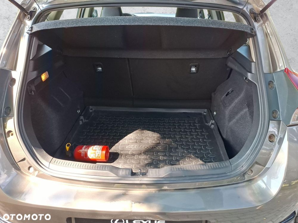 Toyota Auris - 25