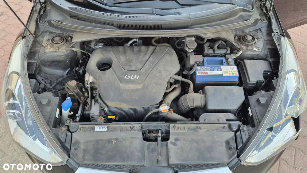 Hyundai Veloster 1.6 GDI Premium - 29