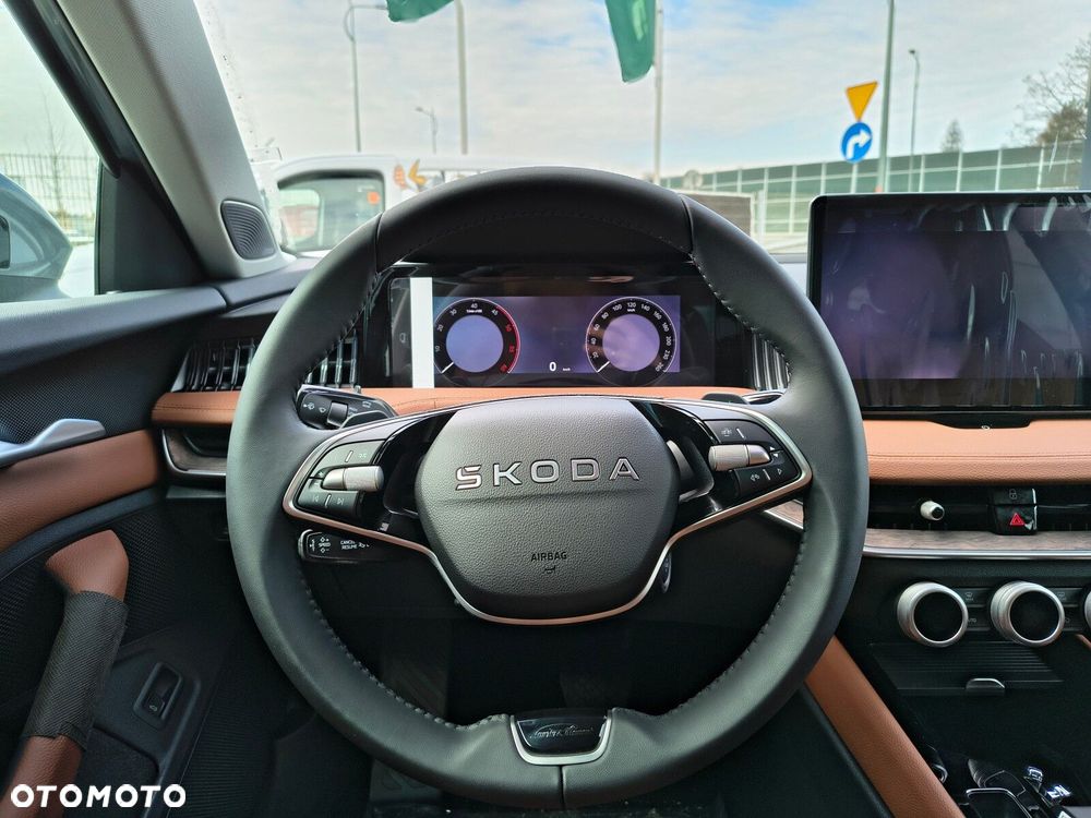 Skoda Superb 2.0 TDI SCR 4x4 L&K DSG - 23