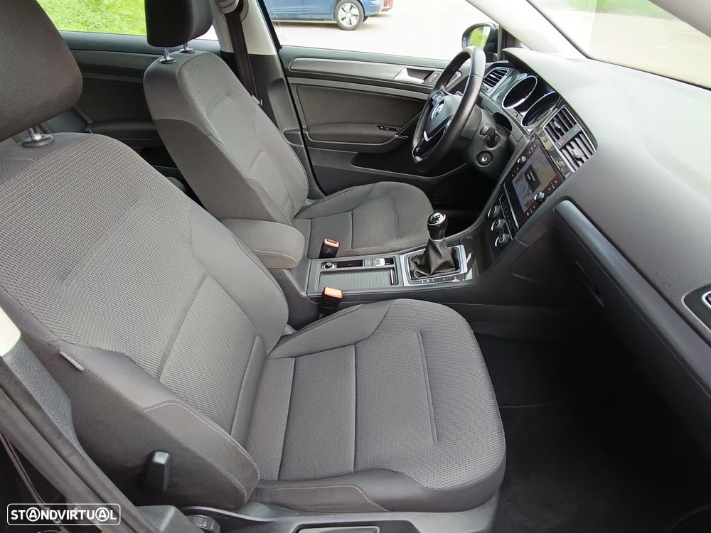 VW Golf Variant 1.6 TDi Highline - 18