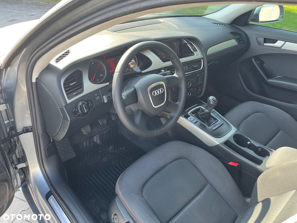 Audi A4 Avant 2.0 TDI - 5