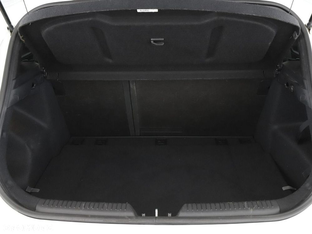 Hyundai i30 1.6 T GDI Turbo - 21