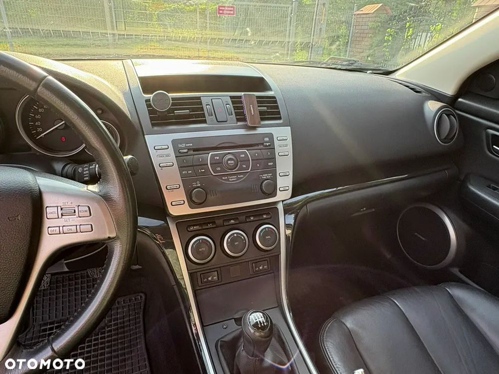 Mazda 6 2.0 Exclusive + - 15