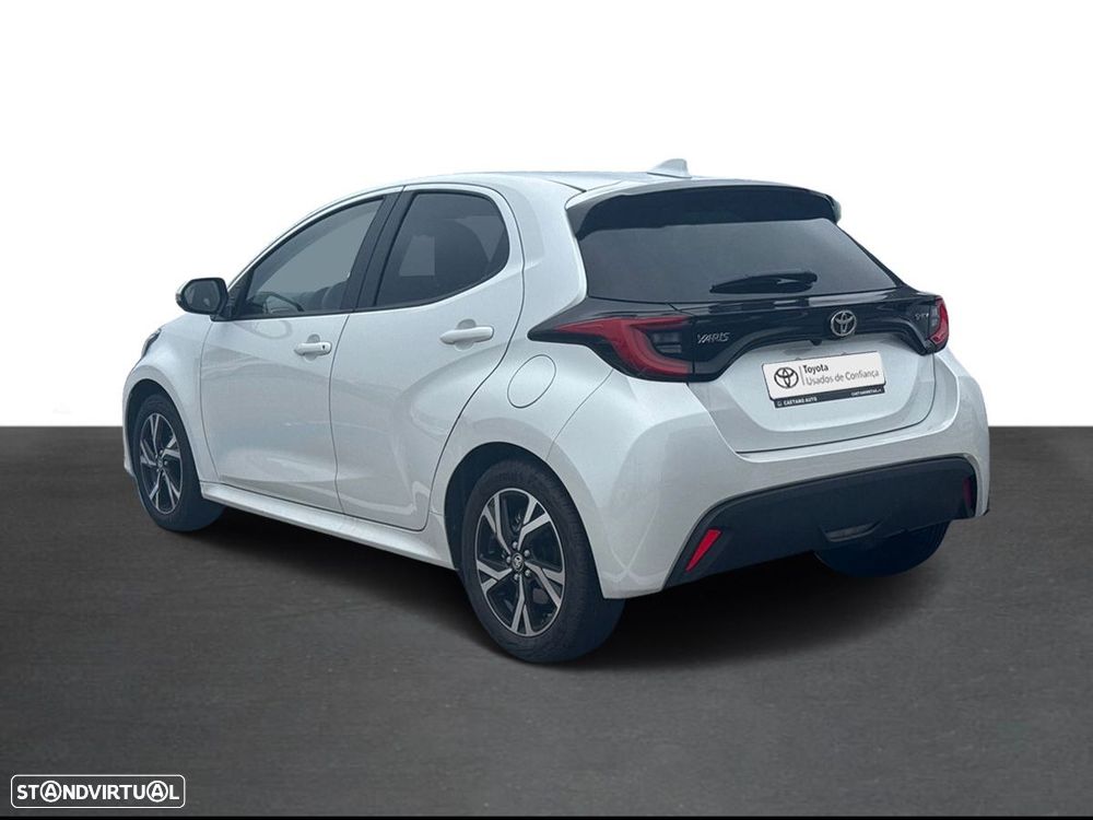 Toyota Yaris — fotografia 2