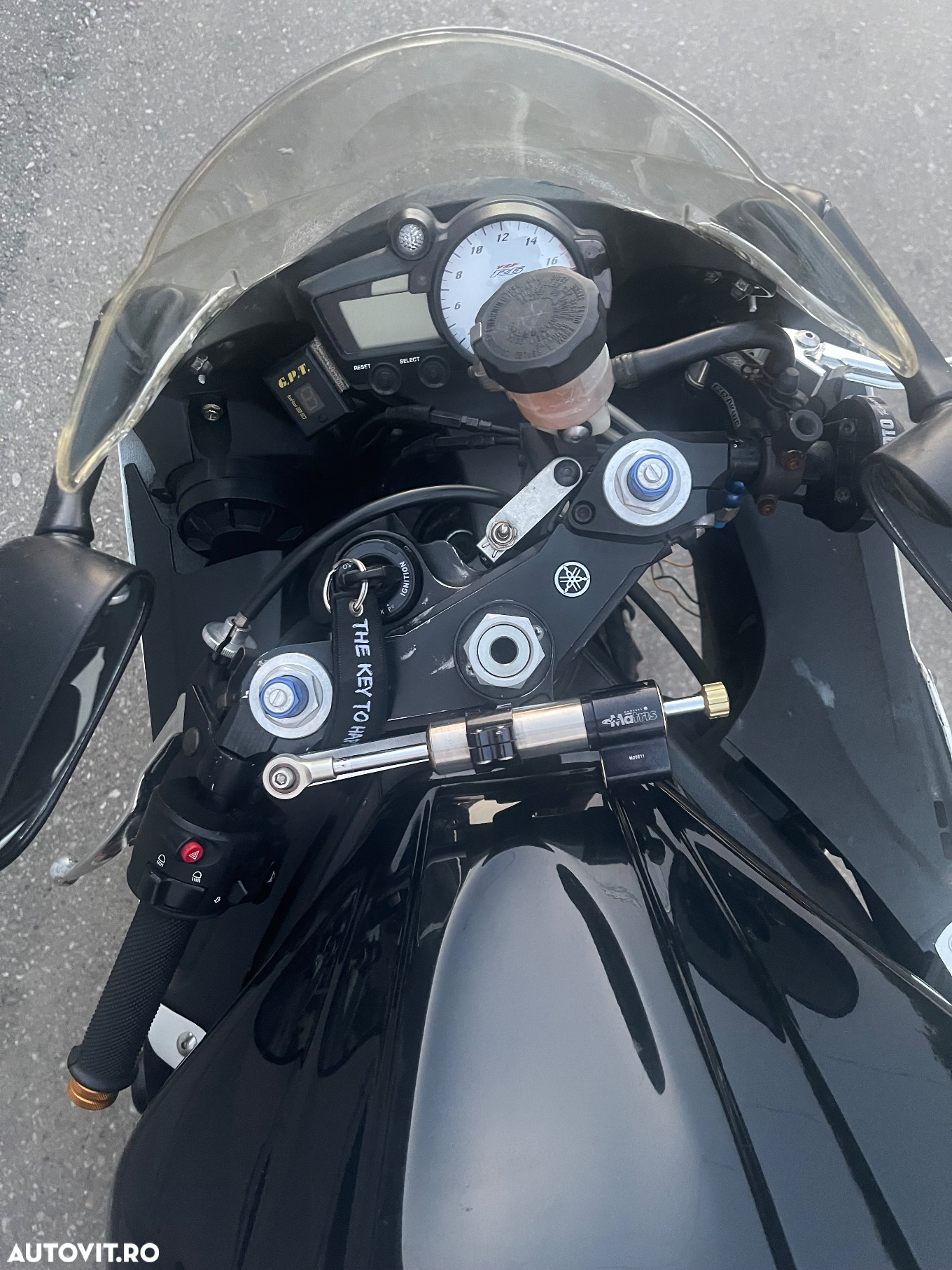 Yamaha R6 - 7