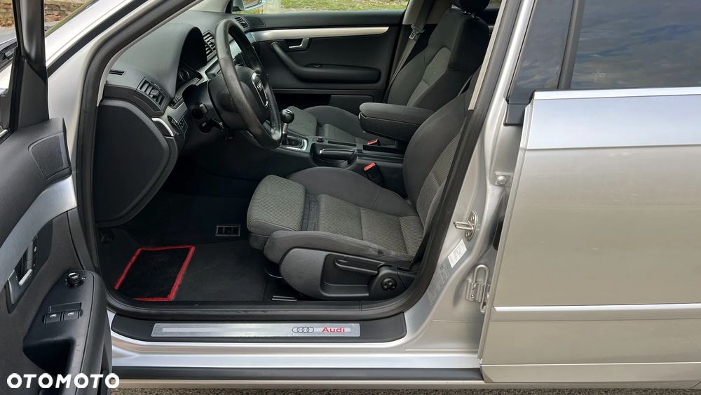 Audi A4 Limousine - 19