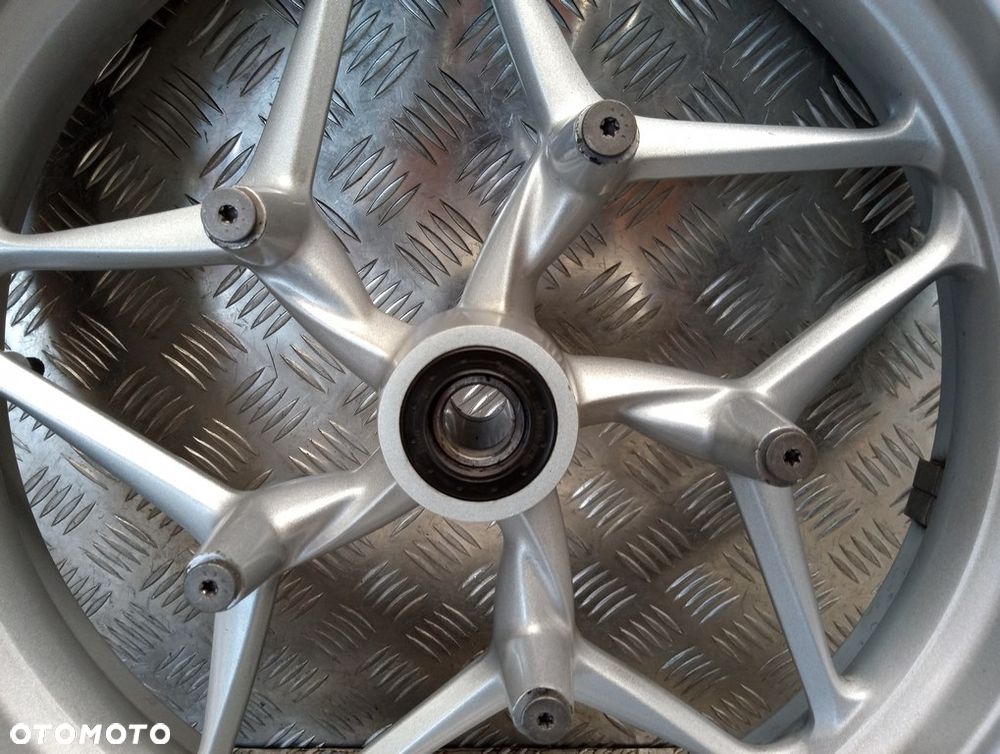 Felga koło przód J17M/CxMT3.50 BMW R 1200RT K26 10-14r   PN. 36317696159 - 4