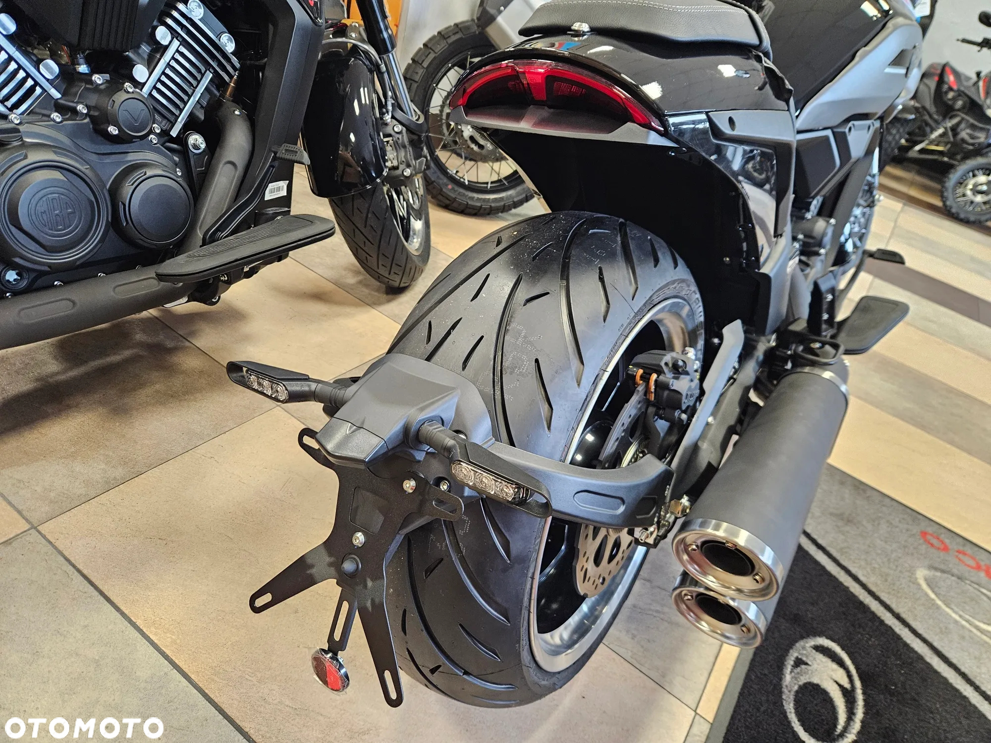 Morbidelli C1002V - 6