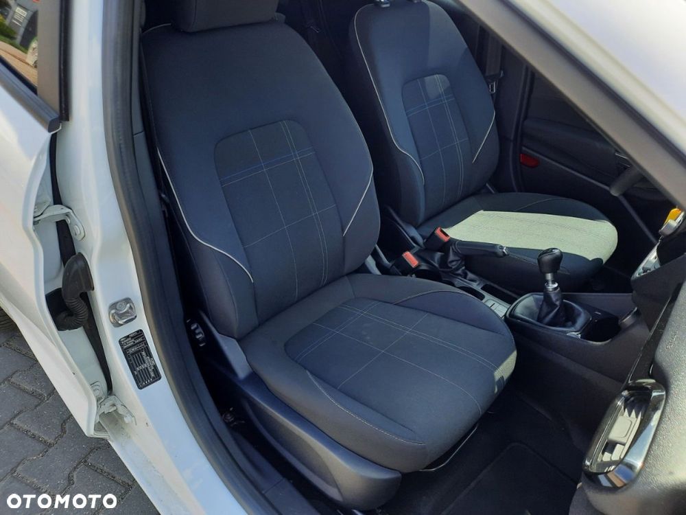 Ford Fiesta - 23