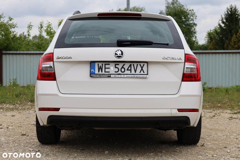 Skoda Octavia 2.0 TDI Ambition DSG - 8