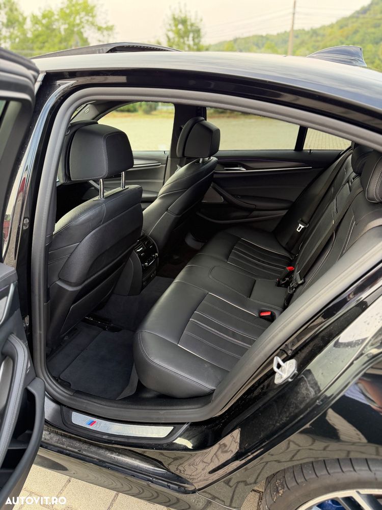 BMW Seria 5 530e Aut. M Sport Edition - 11