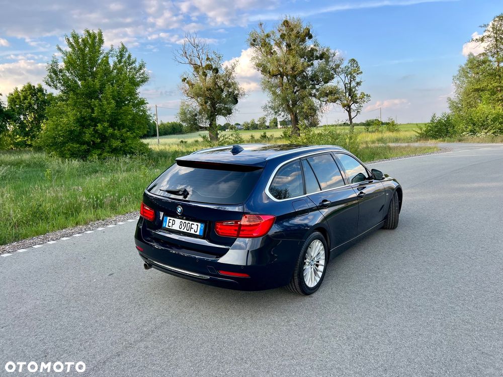 BMW Seria 3 320d Sport-Aut Luxury Line - 3