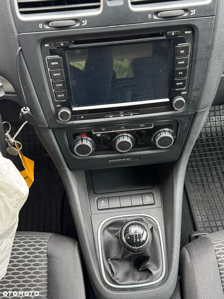 Volkswagen Golf 1.2 TSI BlueMot Comfortline - 13