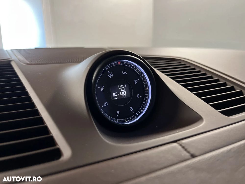 Porsche Cayenne Tiptronic S - 27