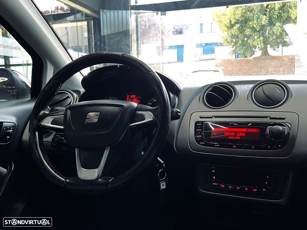 SEAT Ibiza 1.2 TDI CR Ecomotive Style — fotografia 22