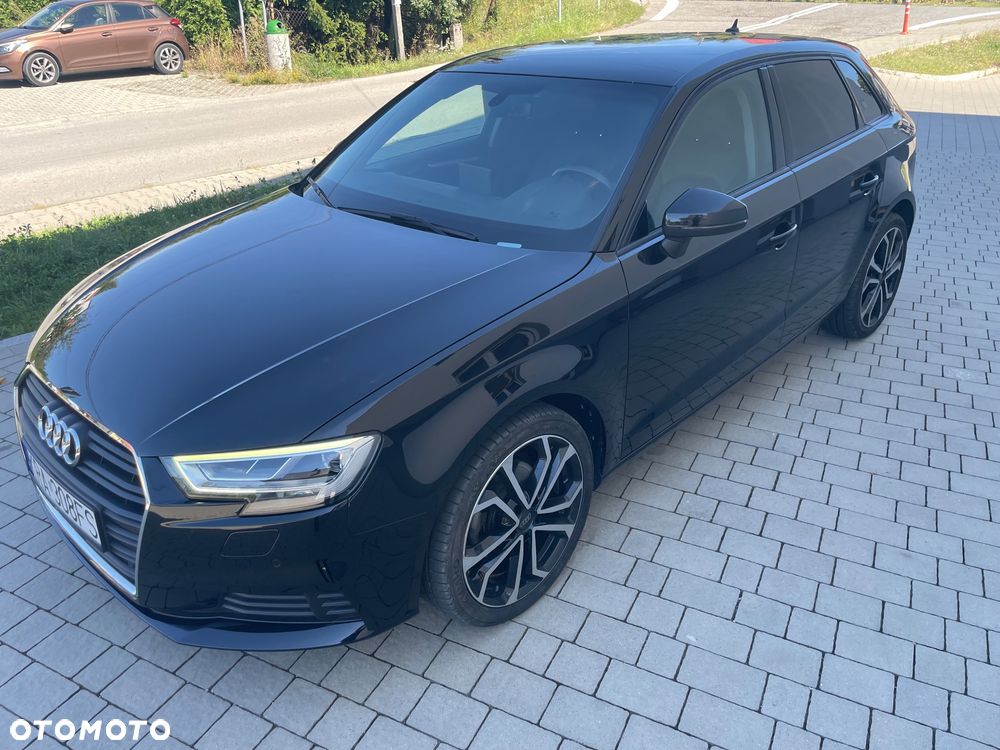 Audi A3 Sportback - 2