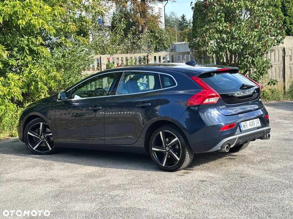 Volvo V40 D4 Drive-E R-Design Summum - 11